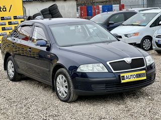 Skoda Octavia foto 2