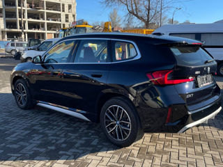 BMW iX1 фото 4