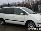 Volkswagen Sharan foto 3