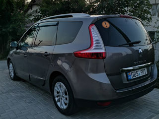 Renault Grand Scenic foto 7