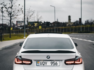 BMW 3 Series foto 4