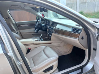 BMW 7 Series foto 7