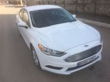 Ford Fusion foto 2