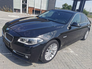 BMW 5 Series foto 2