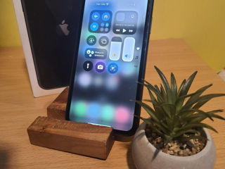 Iphone 11 128 gb 3400 lei foto 3