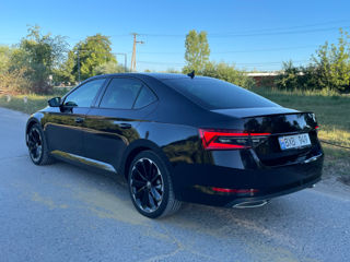 Skoda Superb foto 4