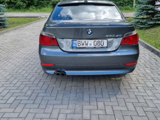 BMW 5 Series foto 6