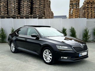 Skoda Superb foto 3