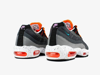 Nike Air Max 95 Grey/Orange x Kim Jones foto 9