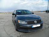 Volkswagen Jetta foto 2