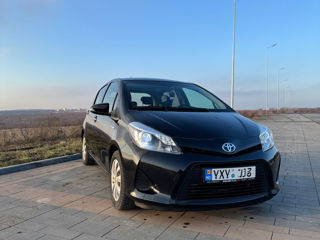 Toyota Yaris foto 2