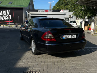 Mercedes E-Class foto 7