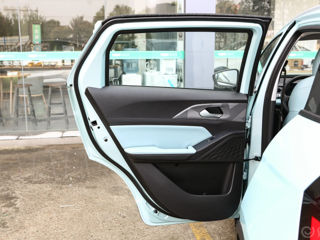 Geely Geometry E foto 12