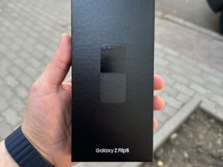 Samsung Galaxy Z Flip 5 8/512gb Graphite
