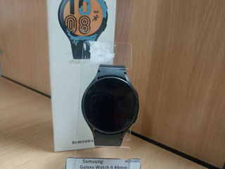 Samsung Galaxy Watch 4 44mm - 2590 lei