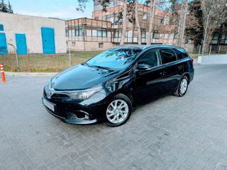 Toyota Auris foto 2