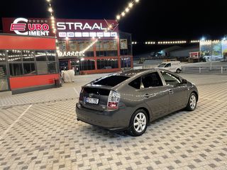 Toyota Prius foto 3