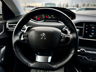 Peugeot 308 foto 18