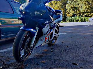 Yamaha R6 foto 4