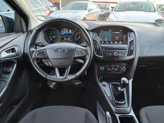 Ford Focus foto 15