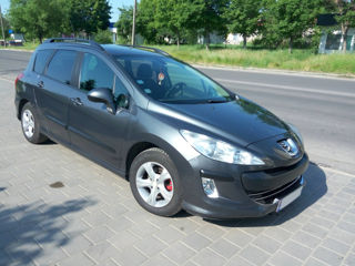 Peugeot 308 foto 1