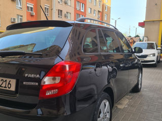 Skoda Fabia foto 2