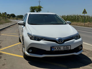 Toyota Auris foto 2