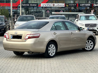 Toyota Camry foto 5