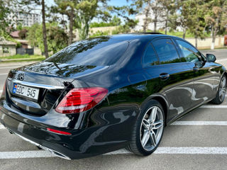 Mercedes E-Class фото 3