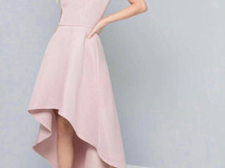 Rochie de seara, culoarea roz-pudra, marimea 36(S). Pret 339 lei