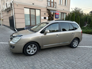 KIA Carens foto 5