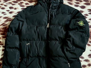 Продам пуховик stone island