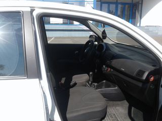 Nissan Micra foto 4