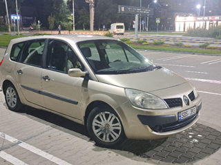 Renault Grand Scenic foto 1