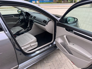 Volkswagen Passat foto 7