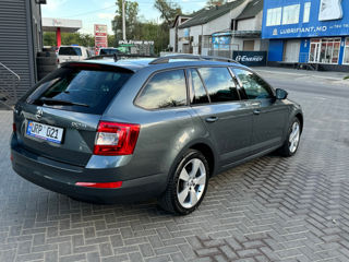 Skoda Octavia foto 3