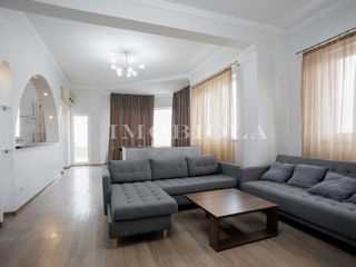 Apartament cu 3 camere, 150 m², Centru, Chișinău