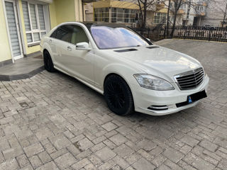 Mercedes S-Class