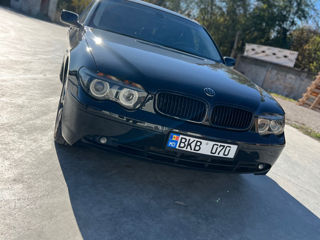 BMW 7 Series foto 3