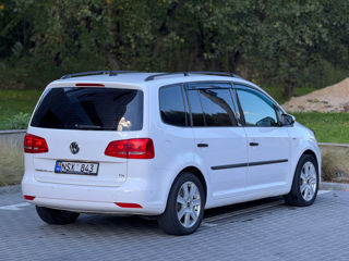 Volkswagen Touran foto 7