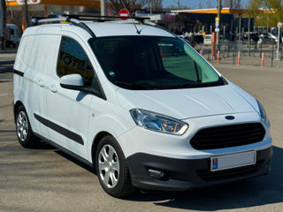 Ford Transit Courier foto 3