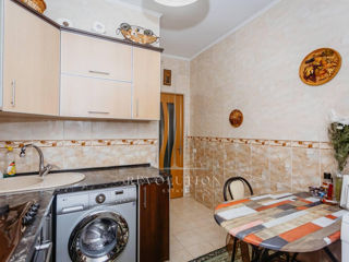 Apartament cu 2 camere, 47 m², Botanica, Chișinău foto 2