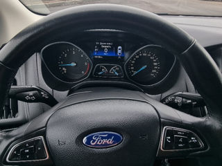 Ford Focus foto 9