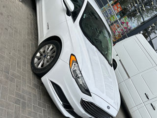 Ford Fusion foto 9