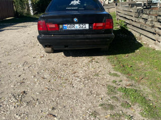 BMW 5 Series foto 3