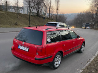 Volkswagen Passat foto 4