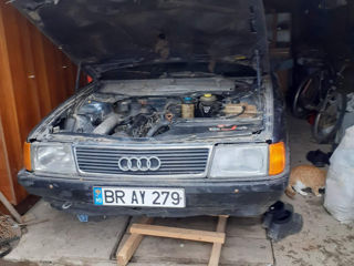 Audi 100