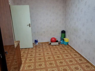 Apartament cu 2 camere, 60 m², Botanica, Chișinău foto 4