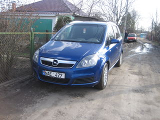 Opel Zafira foto 8