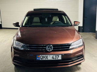 Volkswagen Jetta foto 7